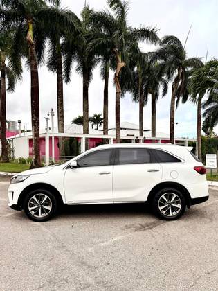 KIA SORENTO 2.4 16V GASOLINA EX 7L AWD AUTOMÁTICO KIA SORENTO 2.4 16V GASOLINA EX 7L AWD AUTOMÁTICO